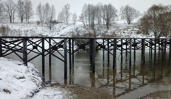 Свайные мосты: надежное решение для преодоления водных преград в Великих Луках от 57179 руб