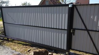 Купить сваи для ворот в Великие Луки. Заказать ворота на сваях под ключ от 21832 руб